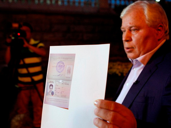 Oliver Stone mua được bản quyền về câu chuyện Snowden ảnh 1