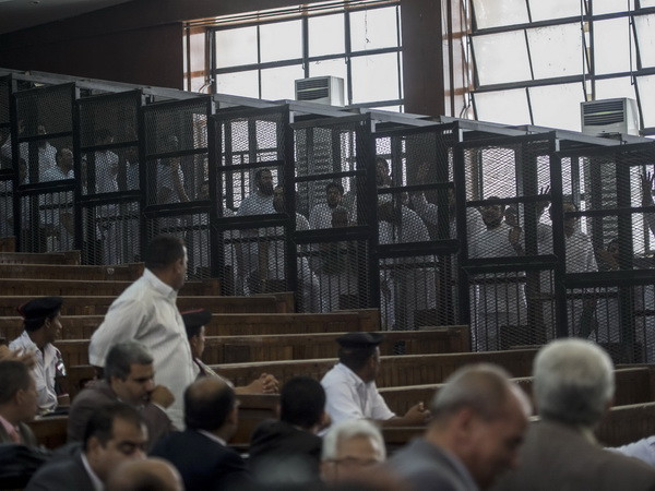 Ai Cập phạt tù hơn 200 người ủng hộ cựu Tổng thống Morsi ảnh 1