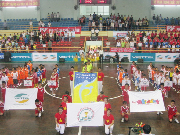 Khai mạc Giải bóng đá U10 toàn quốc Cúp Viettel 2014 ảnh 1