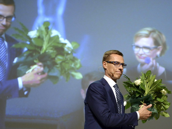 Ông Alexander Stubb. (Nguồn: AFP/TTXVN) Tân Thủ tướng Phần Lan Stubb tuyên thệ nhậm chức ảnh 1