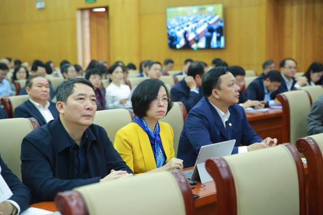 Bà Vũ Việt Trang, Ủy viên Ban Chấp hành Đảng bộ Khối các cơ quan Trung ương, Bí thư Đảng ủy, Tổng Giám đốc, Chủ tịch Liên chi hội Nhà báo Thông tấn xã Việt Nam, tham dự Hội nghị. (Ảnh: Diệp Trương/TTXVN) ttxvn_vu_viet_trang.jpg