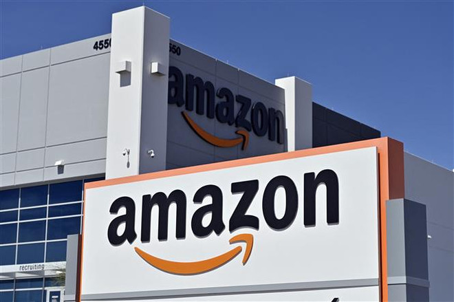 (Ảnh: AFP/TTXVN) Tòa án Nga phạt Amazon do không loại bỏ nội dung bất hợp pháp ảnh 1