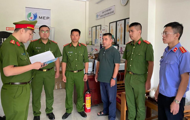 Bắt giữ hai cựu lãnh đạo Công ty cổ phần dâu tằm tơ Mộc Châu ảnh 1