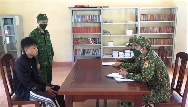 Bắt giữ 8 đối tượng nước ngoài nhập cảnh trái phép vào Việt Nam ảnh 1