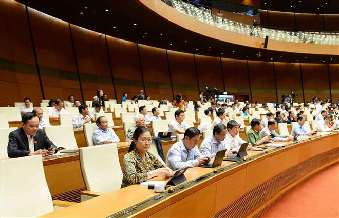 Họp Quốc hội: Thảo luận việc thực hành tiết kiệm, chống lãng phí ảnh 1