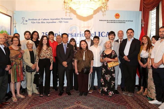 Kỷ niệm 25 năm ngày thành lập Viện Văn hóa Argentina-Việt Nam ảnh 1