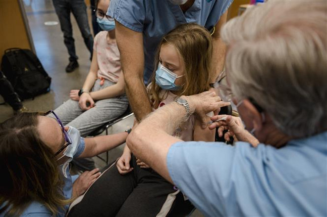 WHO: Dịch COVID-19 vẫn gây ra tình trạng y tế khẩn cấp toàn cầu ảnh 1