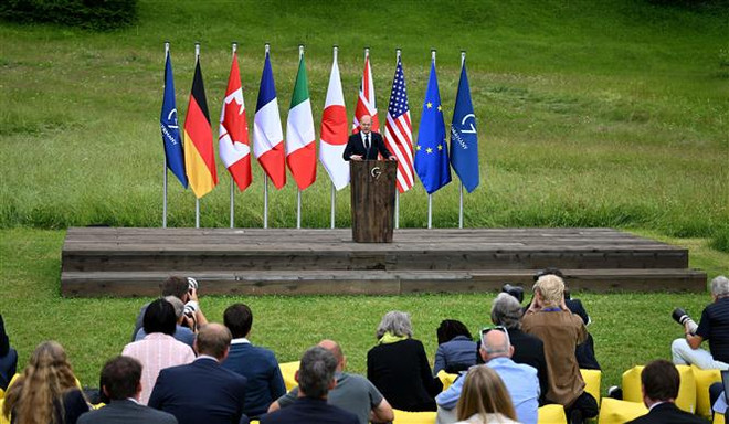 Thủ tướng Đức Olaf Scholz phát biểu tại lễ bế mạc Hội nghị thượng đỉnh G7 ở Lâu đài Elmau, Đức, ngày 28/6/2022. (Ảnh: AFP/TTXVN) Cam kết và những thách thức không thể tránh của các quốc gia G7 ảnh 1