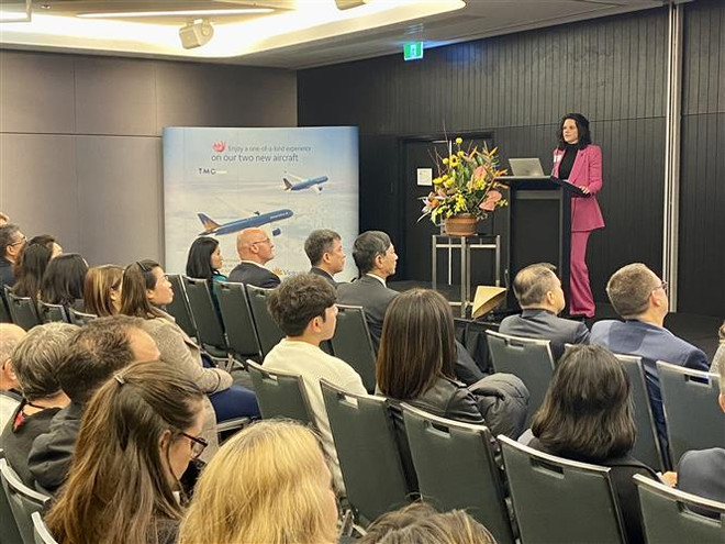 Bà Vanessa Rengger, Giám đốc Quản lý thị trường Australia của Tập đoàn TMG, phát biểu tại Hội nghị Rediscover Vietnam. (Ảnh: Nguyễn Minh/TTXVN) Hội nghị xúc tiến thương mại và du lịch Việt Nam tại Australia ảnh 1