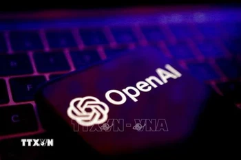 Biểu tượng của OpenAI. (Ảnh: REUTERS/TTXVN)