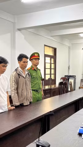 Cơ quan Cảnh sát điều tra Công an tỉnh Đắk Lắk công bố lệnh khởi tố các đối tượng trong vụ Tham ô tài sản. (Ảnh: