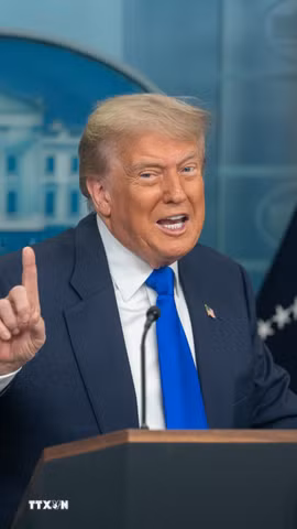 Tổng thống Mỹ Donald Trump phát biểu tại Nhà Trắng. (Ảnh: THX/TTXVN phát)