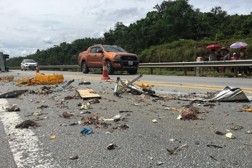 Hiện trường vụ tai nạn. (Ảnh: Hồng Ninh/TTXVN)