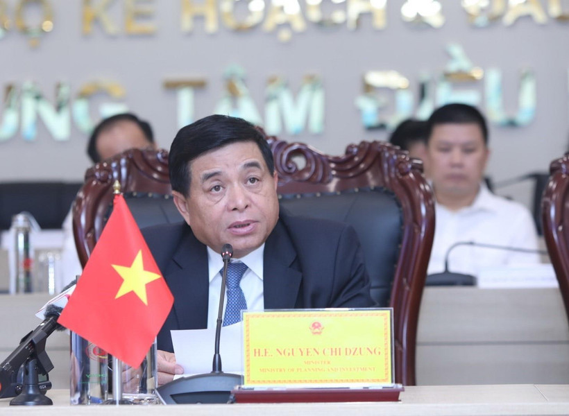 Bộ trưởng Bộ Kế hoạch và Đầu tư chủ trì và phát biểu tại hội nghị. (Ảnh: Danh Lam/TTXVN)
