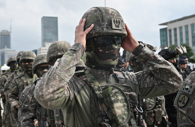 Binh sỹ Hàn Quốc và Mỹ tham gia cuộc tập trận chống khủng bố tại Seoul, Hàn Quốc. (Ảnh: AFP/TTXVN)