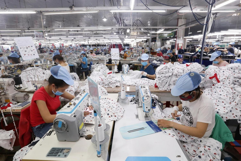 Các dây chuyền dệt may của Công ty Cổ phần dệt may Phú Hòa An tại KCN Phú Bài, tỉnh Thừa Thiên-Huế. (Ảnh: Anh Tuấn/TTXVN)