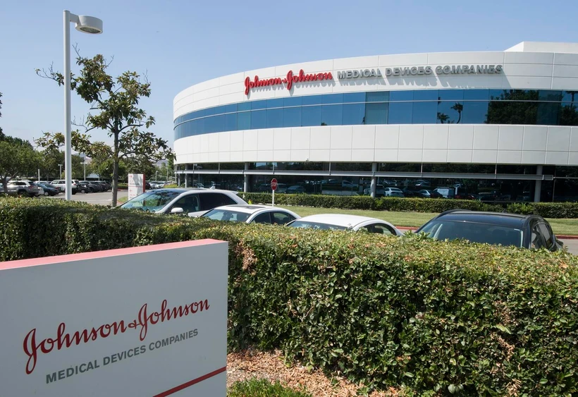 Trụ sở Johnson & Johnson tại Irvine, bang California của Mỹ, ngày 28/8 vừa qua. (Ảnh: AFP/TTXVN)