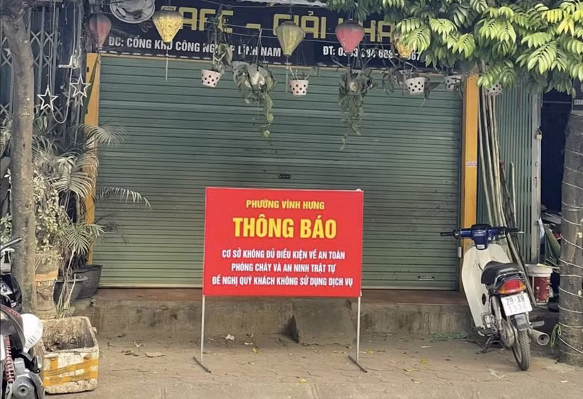 Một cơ sở kinh doanh ngưng hoạt động vì không đủ kiều kiện an toàn phòng cháy, chữa cháy. (Ảnh: Mạnh Khánh/TTXVN)