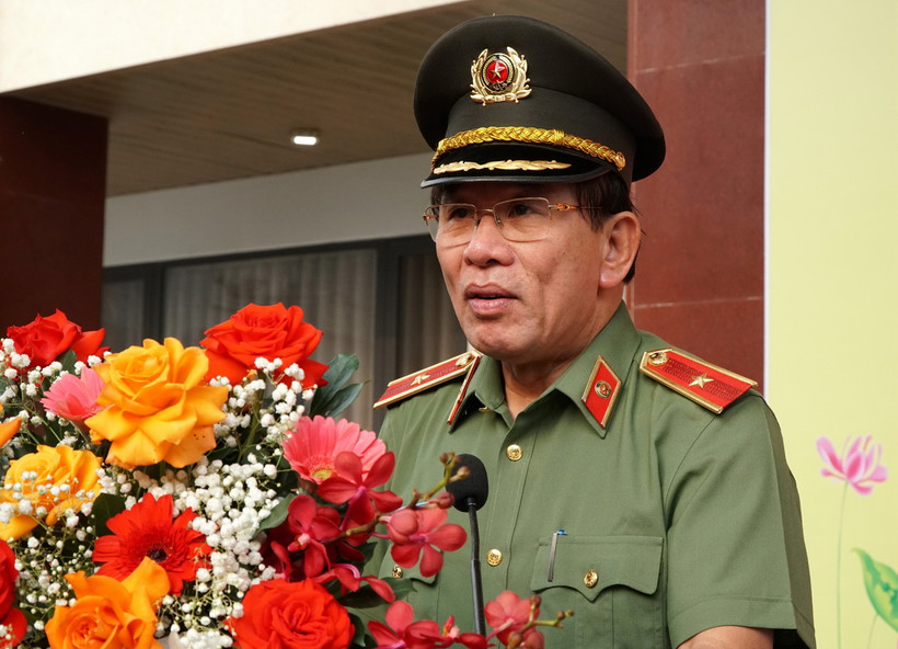 Thiếu tướng Vũ Xuân Viên, Giám đốc Công an thành phố Đà Nẵng phát biểu tại Lễ ra quân. (Ảnh: Quốc Dũng/TTXVN)