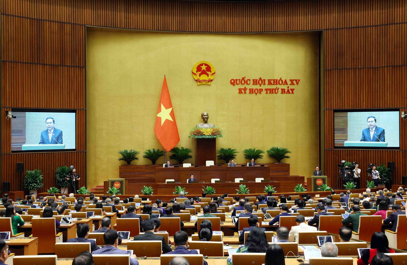 Phó Chủ tịch Thường trực Quốc hội Trần Thanh Mẫn điều hành hoạt động của Ủy ban Thường vụ Quốc hội và Quốc hội phát biểu khai mạc. (Ảnh: TTXVN)