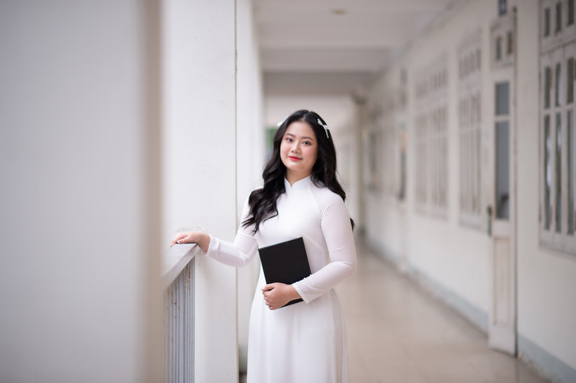 Đỗ Hà Linh giành giải Nhất trong kỳ thi học sinh giỏi quốc gia năm học 2023-2024 môn tiếng Trung. (Ảnh: Thanh Vân/TTXVN)