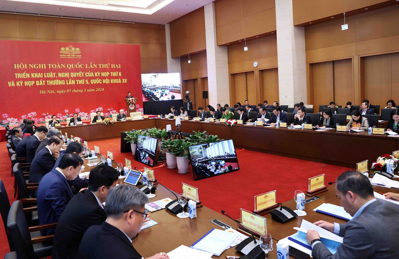 Chủ tịch Quốc hội Vương Đình Huệ phát biểu chỉ đạo và kết luận hội nghị. (Ảnh: Nhan Sáng/TTXVN)