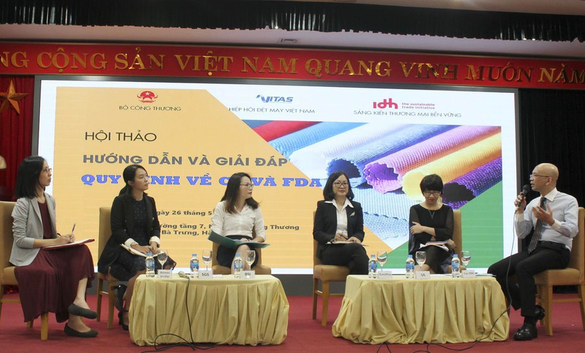 Các chuyên gia thảo luận tại hội thảo. (Ảnh: Trần Việt/TTXVN)