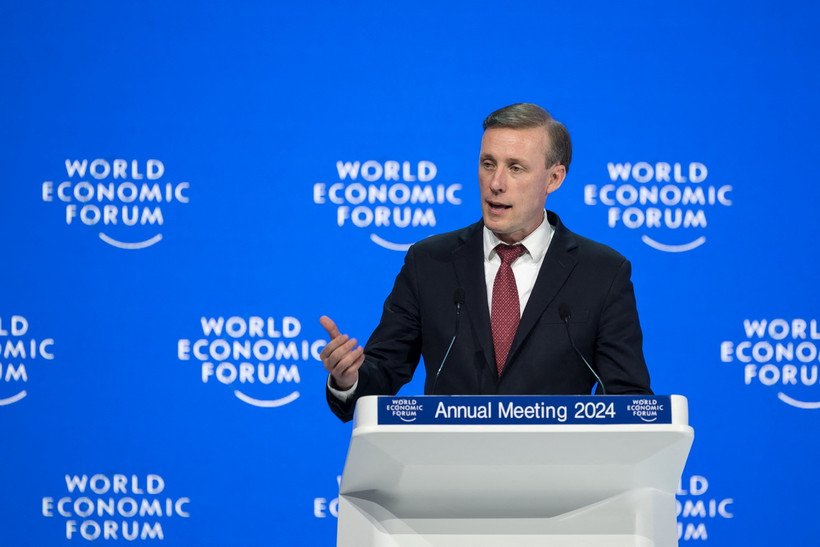 Cố vấn An ninh Quốc gia Mỹ Jake Sullivan phát biểu tại Diễn đàn Kinh tế thế giới ở Davos (Thụy Sĩ). (Ảnh: AFP/TTXVN)