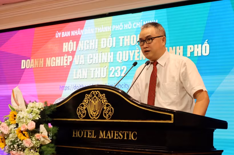 Ông Nguyễn Đức Lệnh, Phó Giám đốc Ngân hàng Nhà nước chi nhánh Thành phố Hồ Chí Minh. (Ảnh: Hứa Chung/TTXVN)