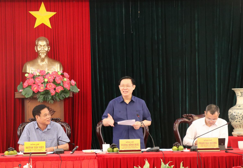 Phó Thủ tướng Chính phủ Vương Đình Huệ phát biểu tại buổi làm việc với lãnh đạo tỉnh Phú Yên. (Ảnh: Phạm Cường/TTXVN)
