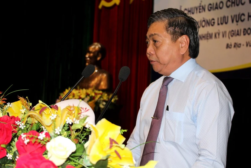 Ông Lê Tuấn Quốc, Phó Chủ tịch UBND tỉnh Bà Rịa-Vũng Tàu phát biểu tại Phiên họp lần thứ 13 Ủy ban Bảo vệ lưu vực hệ thống sông Đồng Nai. (Ảnh: Hoàng Nhị/TTXVN)