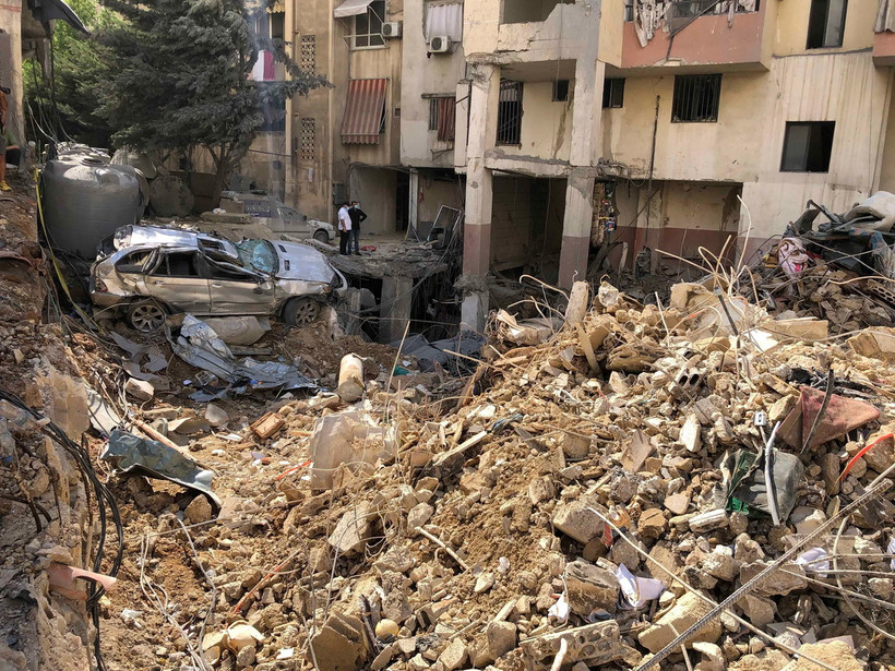 Cảnh đổ nát sau cuộc tấn công của Israel tại Beirut, Liban. (Ảnh: THX/TTXVN)