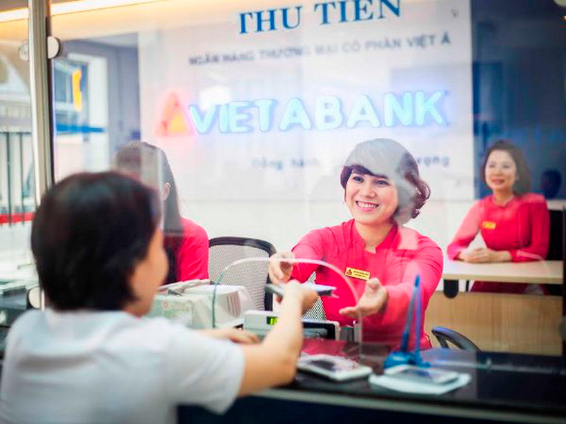 Giao dịch tại VietABank. (Nguồn: VietABank)