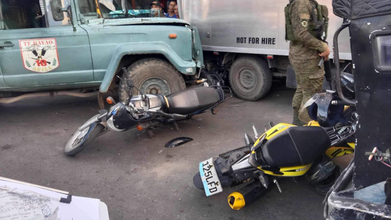 Hiện trường vụ đâm xe. (Nguồn: News Fort)