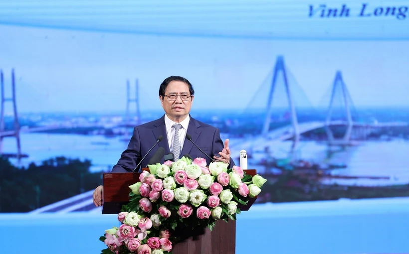 Thủ tướng Phạm Minh Chính phát biểu tại Hội nghị công bố Quy hoạch tỉnh Vĩnh Long. (Ảnh: Dương Giang/TTXVN)