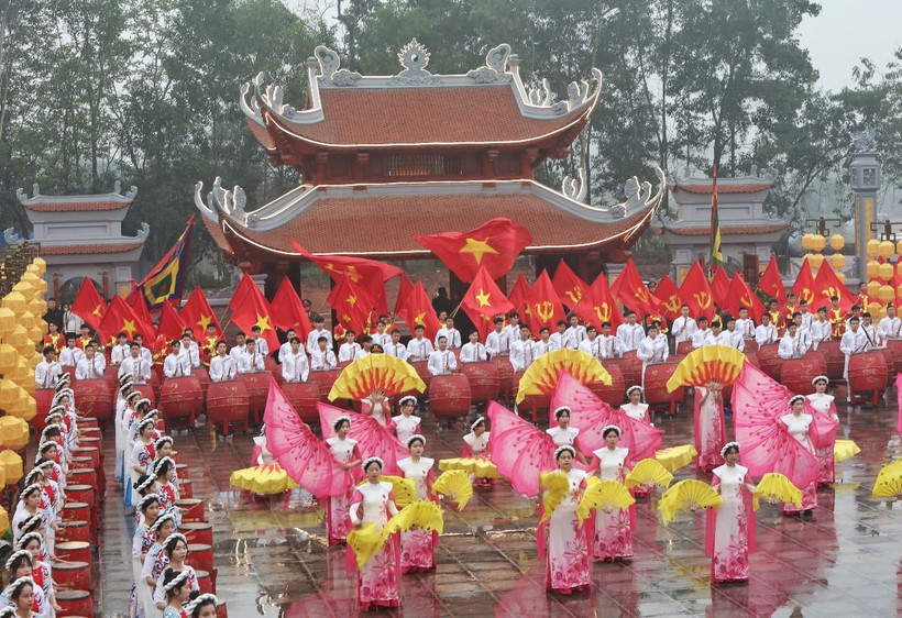 Lễ khánh thành đền thờ Hoàng Hoa Thám và nghĩa quân Yên Thế. (Ảnh: Danh Lam/TTXVN)