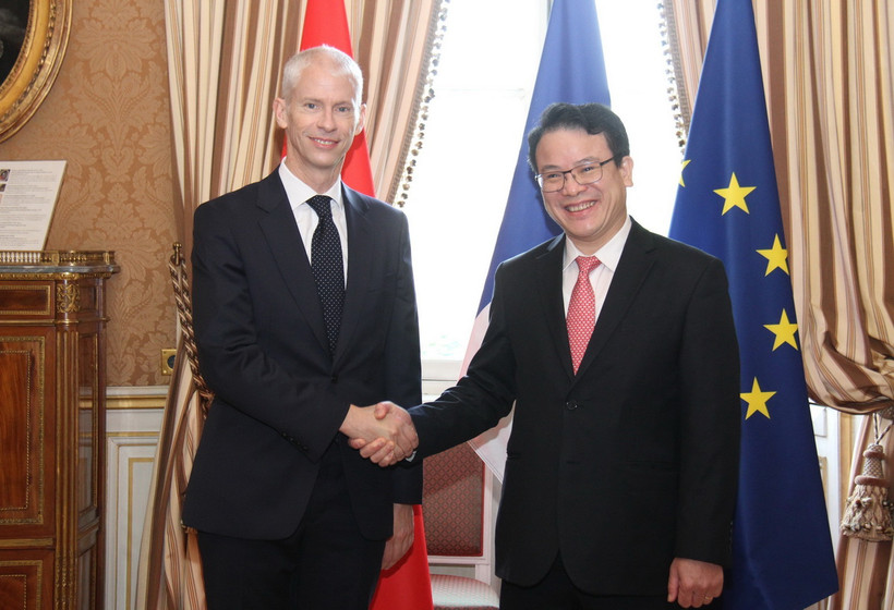 Bộ trưởng Ngoại thương, Thu hút nước ngoài, Pháp ngữ và người Pháp ở nước ngoài, Franck Riester và Thứ trưởng Bộ Kế hoạch và Đầu tư Trần Quốc Phương đồng chủ trì kỳ họp lần thứ 8 Đối thoại cấp cao thường niên về kinh tế Việt-Pháp. (Ảnh: TTXVN phát)