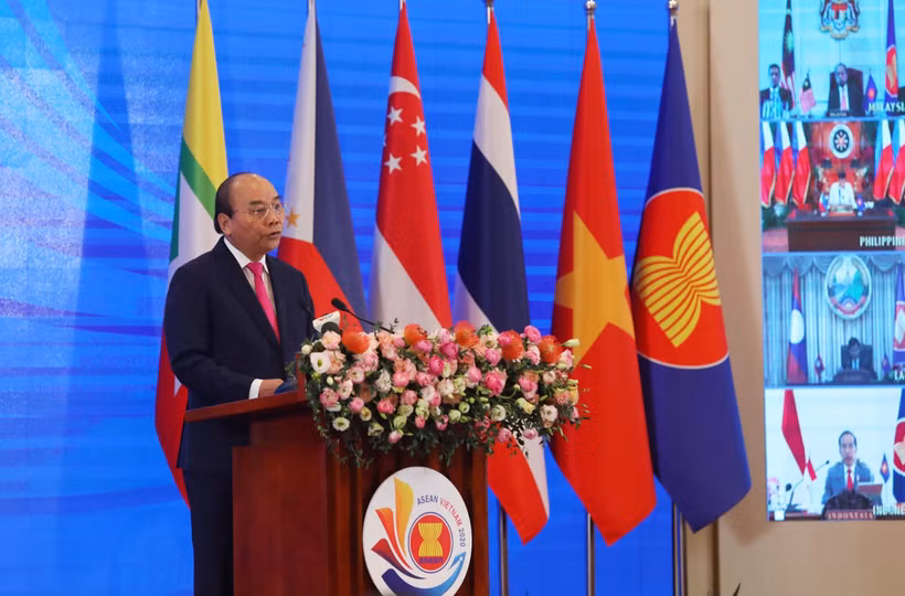 Thủ tướng Nguyễn Xuân Phúc, Chủ tịch ASEAN 2020 phát biểu khai mạc Hội nghị Cấp cao ASEAN lần thứ 36. (Ảnh: TTXVN)