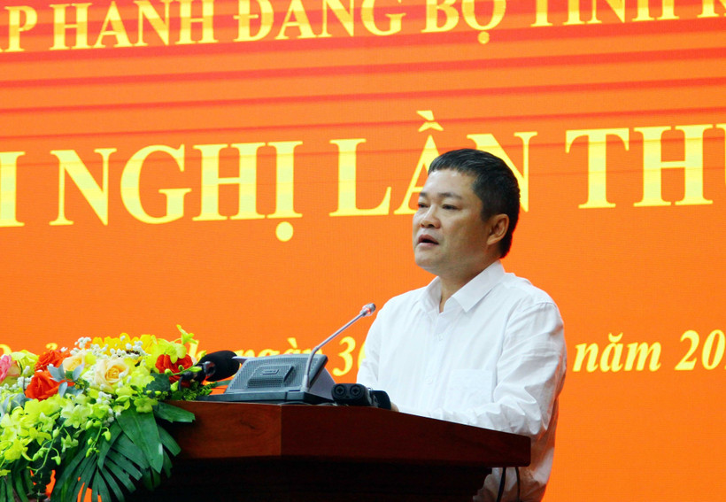 Ông Phan Phong Phú, Giám đốc Sở Kế hoạch và Đầu tư tỉnh Quảng Bình phát biểu. (Ảnh: Tá Chuyên/TTXVN)