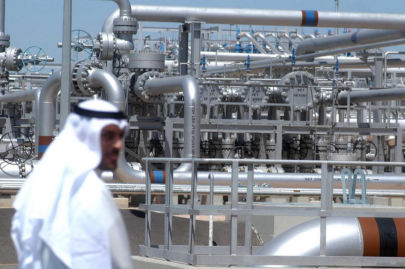 Một cơ sở khai thác dầu tại Al-Rawdhatain của Kuwait. (Ảnh: AFP/TTXVN)