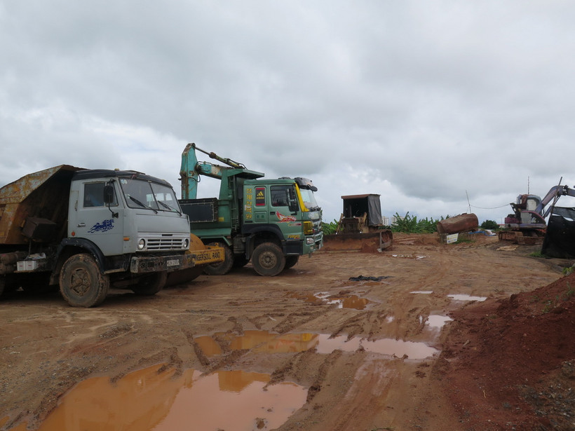 Dự án Kè chống lũ lụt, sạt lở các làng đồng bào dân tộc thiểu số dọc sông ĐăkBla trên địa bàn thành phố Kon Tum mới giải ngân được 5,7 tỷ đồng trong tổng số hơn 205 tỷ đồng nguồn vốn bố trí cho năm 2024. (Ảnh: Dư Toán/TTXVN)