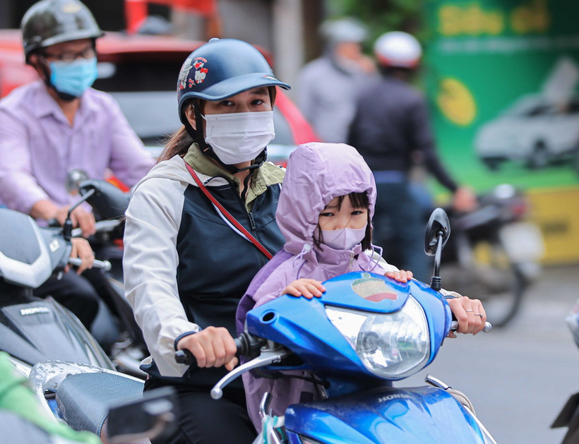 Từ ngày 18/11, ở phía Đông Bắc Bộ và Thanh Hóa đêm và sáng sớm trời chuyển lạnh. (Ảnh: Hoàng Hiếu/TTXVN)