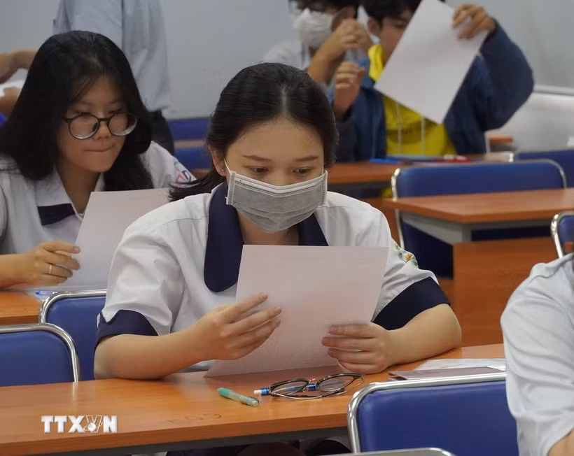 Thí sinh dự thi đánh giá năng lực của Đại học Quốc gia Thành phố Hồ Chí Minh. (Ảnh: TTXVN)