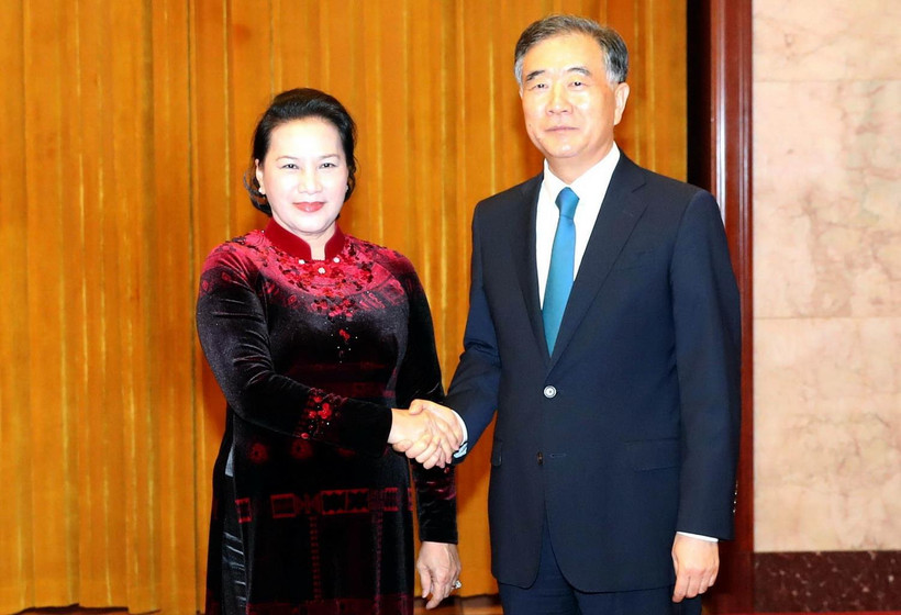 Chủ tịch Quốc hội Nguyễn Thị Kim Ngân hội kiến Chủ tịch Chính hiệp Trung Quốc Uông Dương. (Ảnh: Trọng Đức/TTXVN)