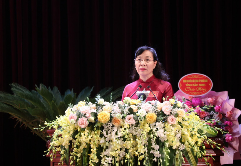 Chủ tịch Ủy ban MTTQ Việt Nam tỉnh Bắc Ninh Nguyễn Thị Hà phát biểu tại Đại hội. (Ảnh: Thanh Thương/TTXVN)