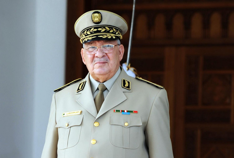 Tổng tham mưu trưởng quân đội Algeria đột ngột qua đời
