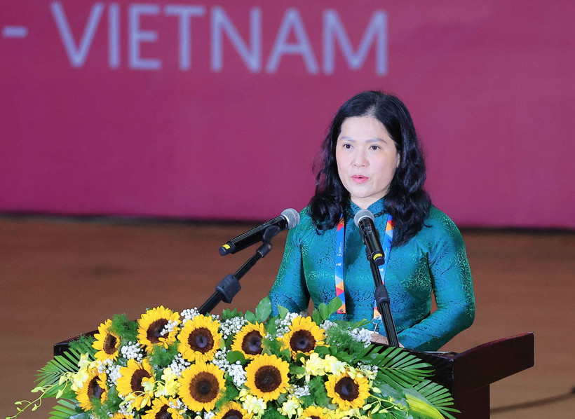 Thứ trưởng Bộ Giáo dục và Đào tạo Nguyễn Thị Kim Chi, Trưởng ban Tổ chức Đại hội phát biểu bế mạc. (Ảnh: Trần Lê Lâm/TTXVN)