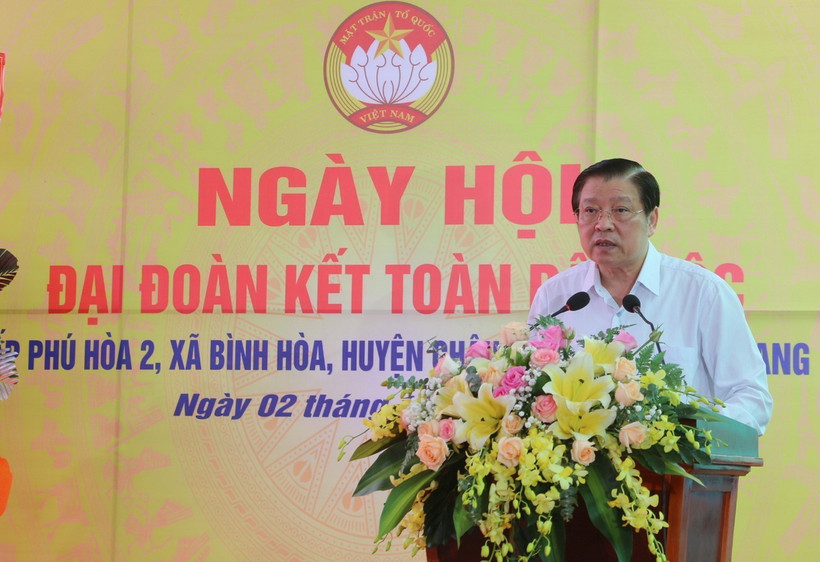 Trưởng Ban Nội chính Trung ương Phan Đình Trạc phát biểu tại Ngày hội Đại đoàn kết toàn dân tộc ấp Phú Hòa 2, xã Bình Hòa, huyện Châu Thành, tỉnh An Giang. (Ảnh: Công Mạo/TTXVN)