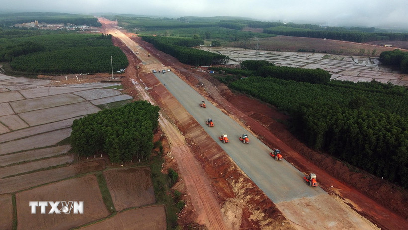 Cao tốc Hàm Nghi, Vũng Áng. (Nguồn: TTXVN)