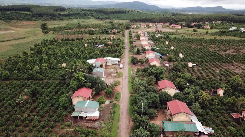 Làng Le tại xã biên giới Mô Rai, huyện Sa Thầy, tỉnh Kon Tum. (Ảnh: Khoa Chương/TTXVN)